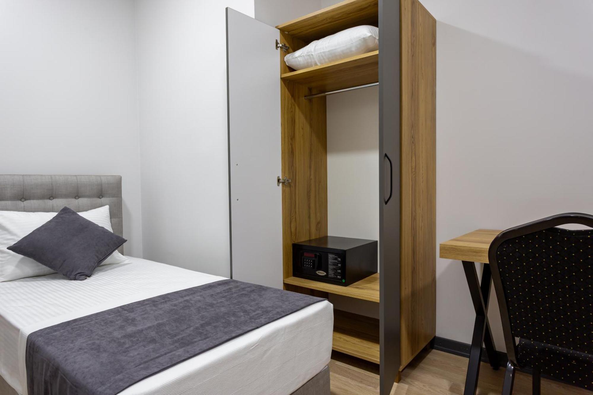 Atm Suit Otel Стамбул Экстерьер фото