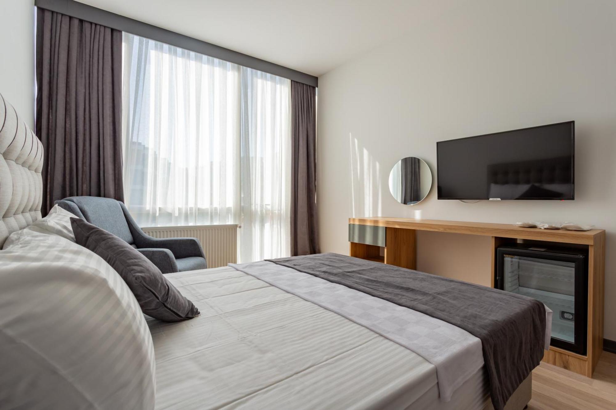 Atm Suit Otel Стамбул Экстерьер фото