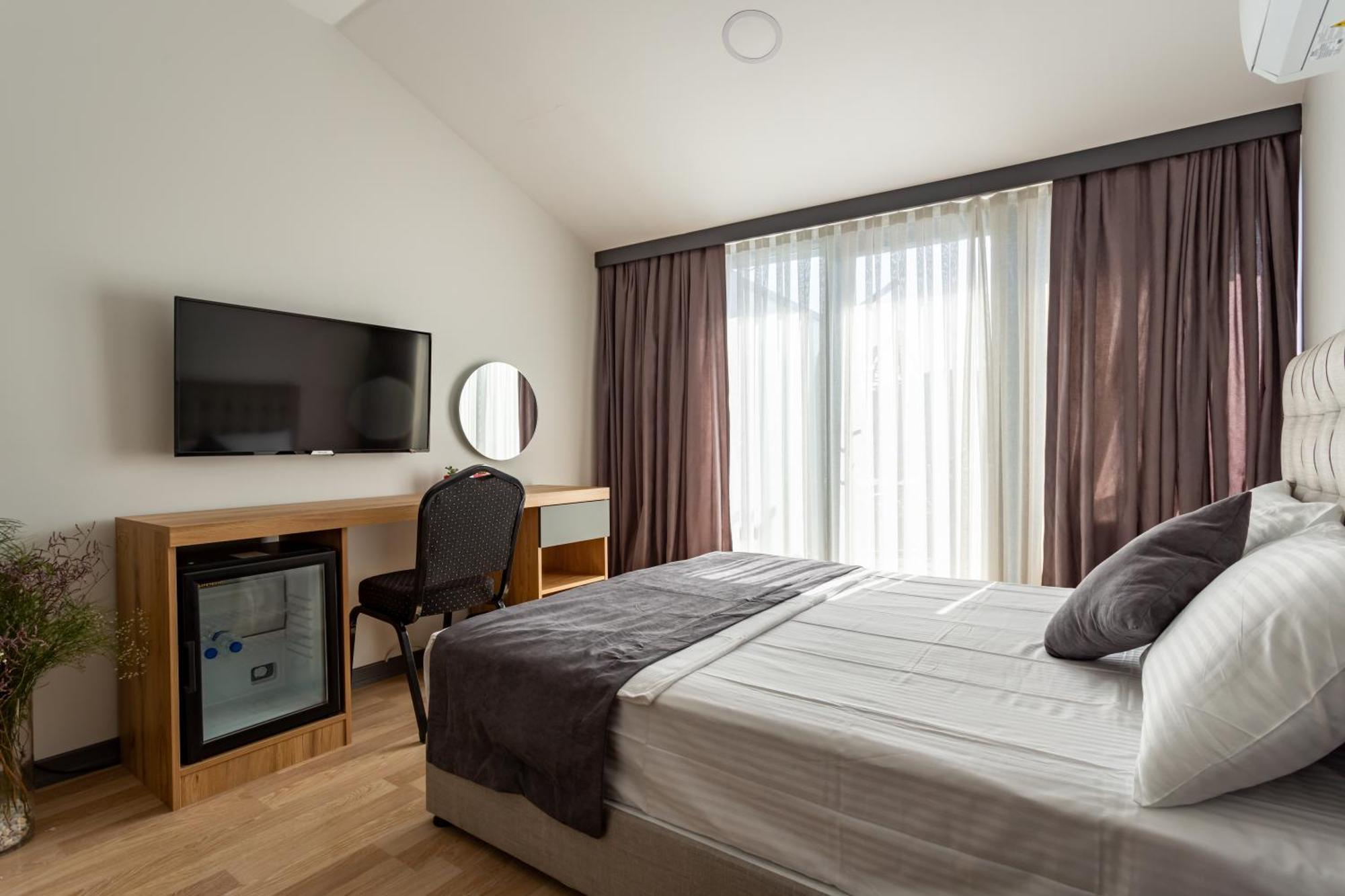 Atm Suit Otel Стамбул Экстерьер фото